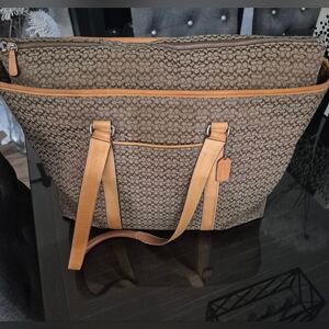 Large Coach Signature Canvas Tote. Brown & Tan Trim. Over 15 Yrs Old!  Exc Cond!